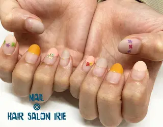 ネイル 與儀 知佳のネイルデザイン