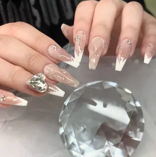 ネイル Emma Jewel🏛️♡のネイルデザイン