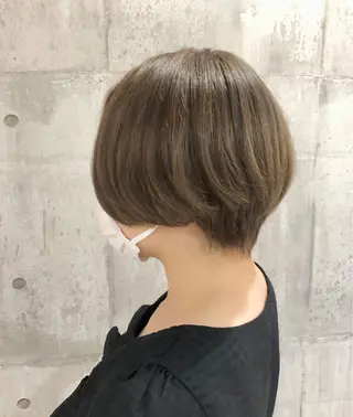 ショート カラー 興津/韓国レイヤー ダブルカラー美髪縮毛のヘアスタイル