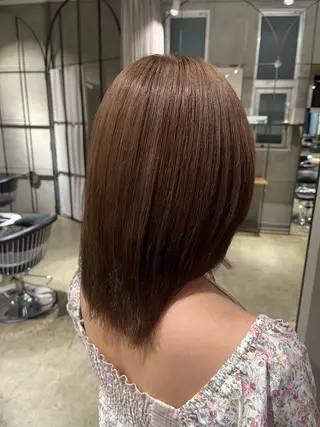 セミロング カラー 須藤　優真 切りっぱなしボブのヘアスタイル
