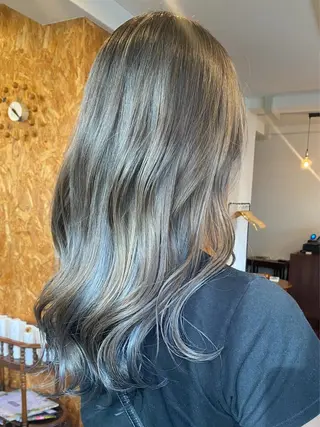 ロング カラー ダメージレスサロン✨ kayo🌱のヘアスタイル