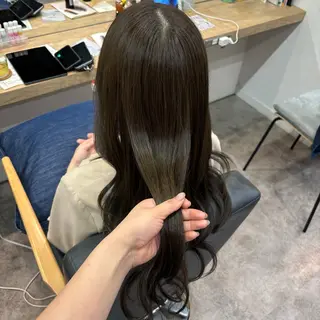 カラー 艶感カラー/オリーブ アレンジ：♡のヘアスタイル