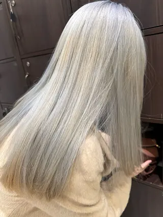 カラー 松永 果菜のヘアスタイル