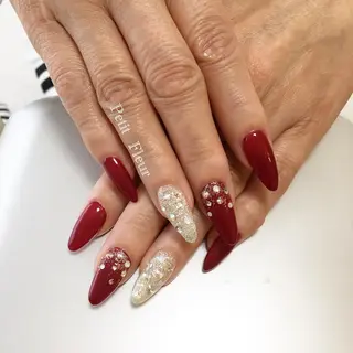 ネイル Petit Fleur所属・青柳 亜梨奈のマツエク・マツパデザイン