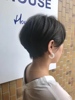 ショート カラー 岡本 一平のヘアスタイル