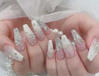 ネイル D-BEAUTY Nailsalonのネイルデザイン