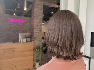 ミディアム カラー 吉田 聡一のヘアスタイル