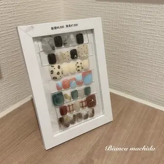 ネイル BIANCA 🖤 NISHIMURAのネイルデザイン