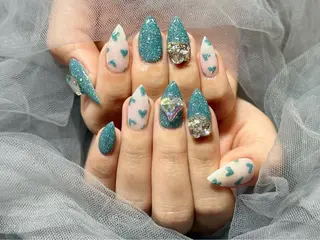 ネイル Nail Salon KURELLYのネイルデザイン