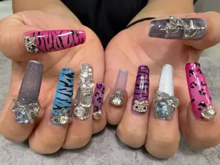 ネイル ♾️（インフィニティ）所属・♾️ インフィニティのネイルデザイン