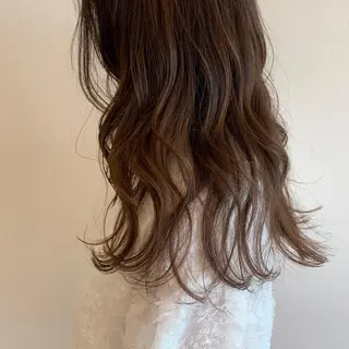 セミロング 鈴木 まりやのヘアスタイル