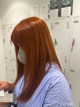 ロング カラー シールエクステ/ ブリーチカラーのヘアスタイル