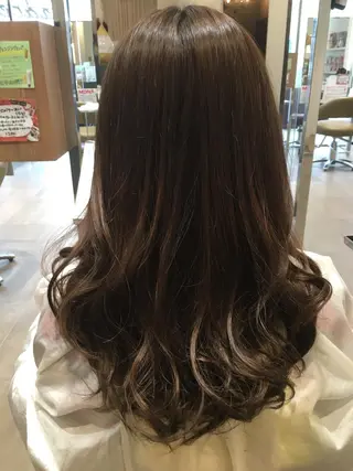 ロング カラー 髪質改善×レイヤー 高嶋のヘアスタイル