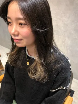 ロング カラー 東 みのりのヘアスタイル
