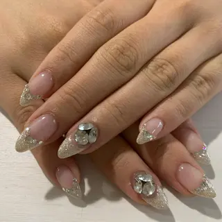 ネイル J. NAILのネイルデザイン