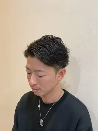 メンズ パーマ クセを最大限に活かす メンズパーマ奈良大祐のヘアスタイル