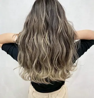 カラー ️🩵LUFE ayano️🩵のヘアスタイル