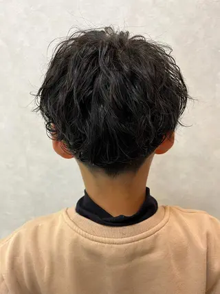 ショート パーマ 喜瀬 慎斗のヘアスタイル