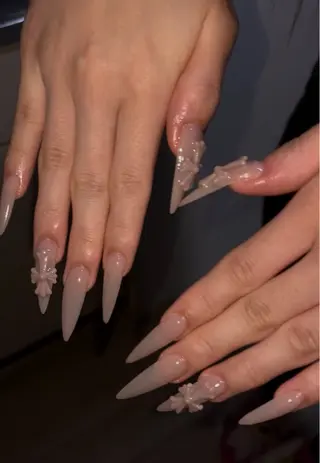 ネイル Aulu’b Nonokaのネイルデザイン