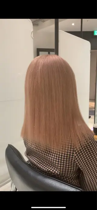 ミディアム カラー れい🫧 ハイトーン特化のヘアスタイル