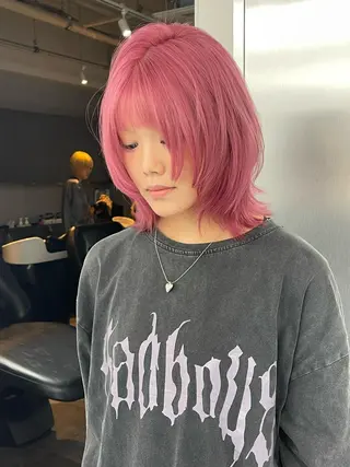 ミディアム カラー TATSUブリーチ/ ミルクティーベージュのヘアスタイル