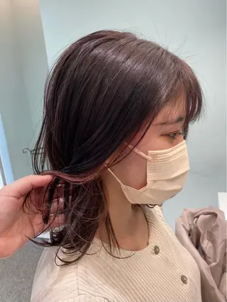 ミディアム カラー 中川 茜里のヘアスタイル