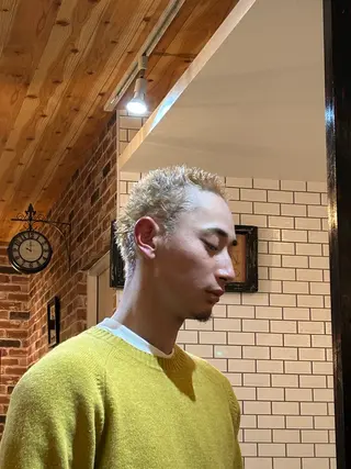 ショート 吉田 龍人のヘアスタイル