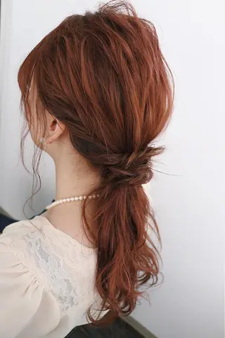 ロング カラー ヘアアレンジ soins de MaLilyのヘアスタイル