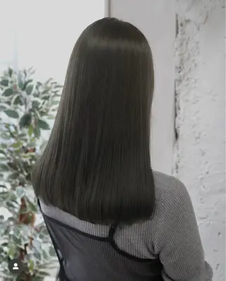 カラー PEAR+L/ ハイトーン/山本俊のヘアスタイル