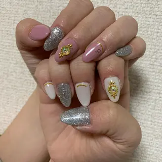 ネイル ネイルリボン 受付スタッフのネイルデザイン