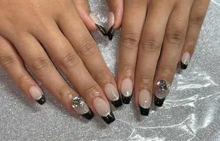 ネイル VIERU 🌈🎀💖のネイルデザイン