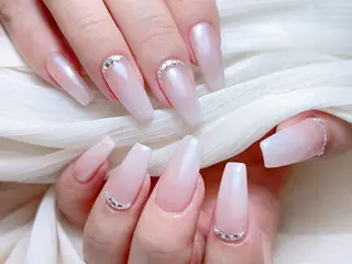ネイル M🌷nail 長さだし専門店のネイルデザイン