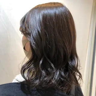 ミディアム 鶴﨑 美優亜のヘアスタイル