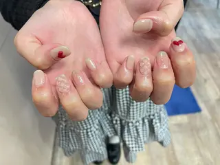 ネイル はばすみれ🎀ﾈｲﾙ 光ﾌｪｲｼｬﾙ ﾍｱのネイルデザイン