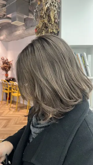 ミディアム カラー 菊地 美羽士のヘアスタイル