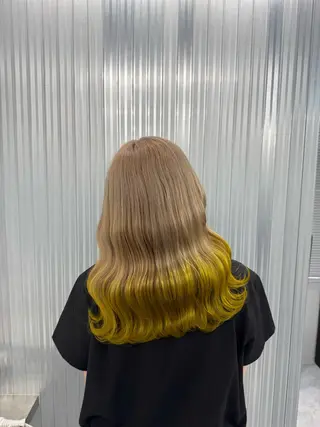 セミロング カラー 透明感/ 艶ハイトーン/梨桜のヘアスタイル