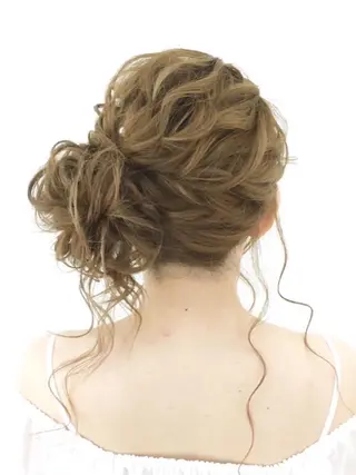 セミロング ヘアアレンジ ヘアメイク エンカレッジのヘアスタイル