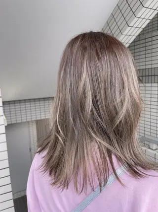 セミロング カラー あ あのヘアスタイル