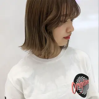 ミディアム カラー 相川 愛実のヘアスタイル