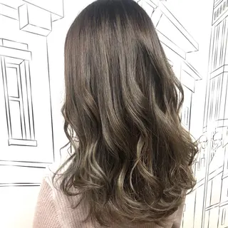 ミディアム カラー TOMOKA 艶髪/透明感カラーのヘアスタイル