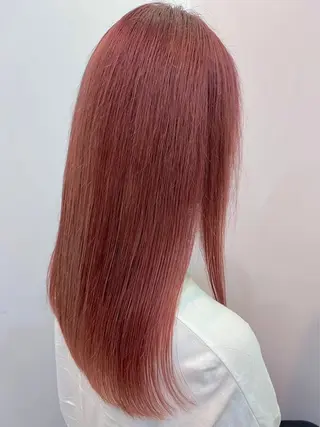 セミロング [髪質改善カラー] 佐藤唯花🦋のヘアスタイル