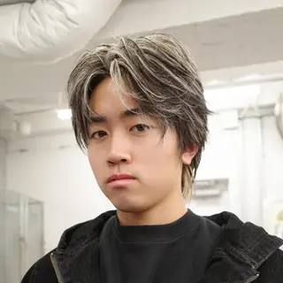 カラー メンズ メンズハイライト／ メンズブリーチカラーのヘアスタイル