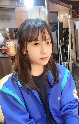 ミディアム 足利市・原宿・表参道 シニストラのヘアスタイル
