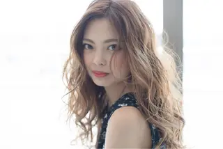 セミロング カラー 小野 和摩のヘアスタイル