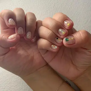 ネイル repos~ルポ~所属・里見 麗のネイルデザイン