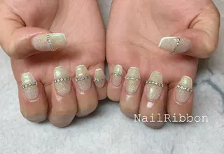 ネイル ネイルリボン 受付スタッフのネイルデザイン