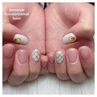 ショート ネイル 👑enen style👑のネイルデザイン
