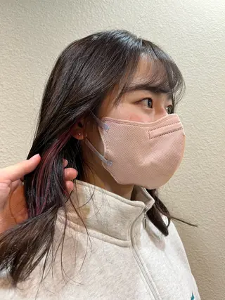 ミディアム カラー レイヤーカット/ブラ ウンカラー/河野凜のヘアスタイル