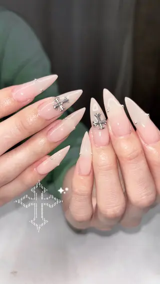 ネイル 🩰fein. 🫧のネイルデザイン