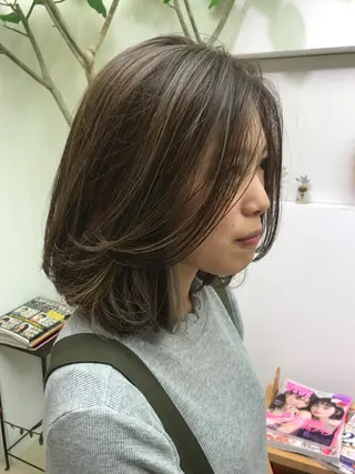 ミディアム カラー 平田 健一のヘアスタイル